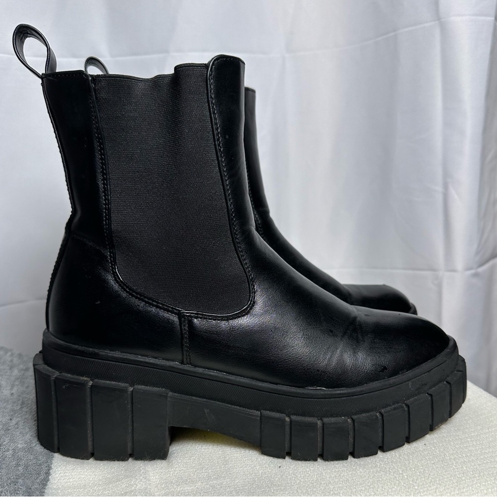 Truffle Collection Chunky Chelsey boots, black Sz 8
